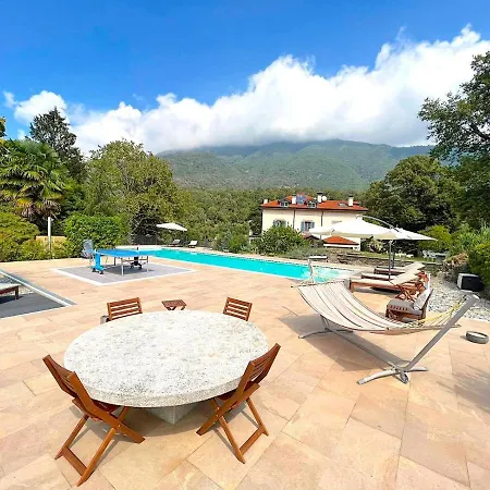 The Comfortable House With Big Pool In The Center Of Casa vacanze Mergozzo