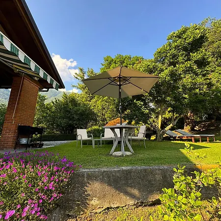 The Comfortable House With Big Pool In The Center Of Semesterbostad